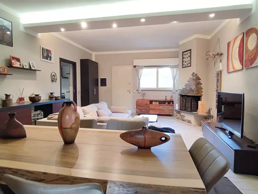 Immagine 27 di Appartamento in vendita  a Viareggio