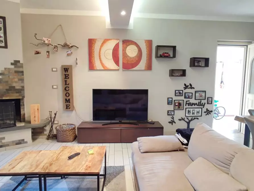 Immagine 28 di Appartamento in vendita  a Viareggio