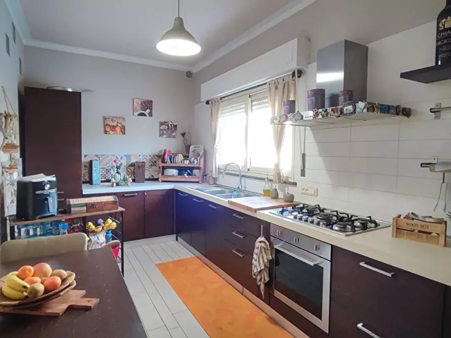 Immagine 10 di Appartamento in vendita  a Viareggio