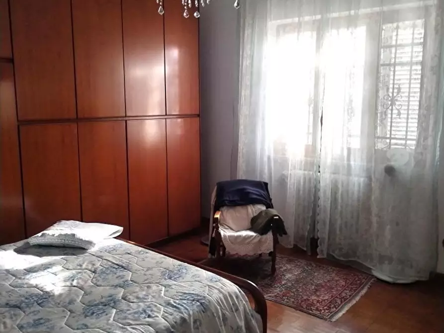 Immagine 10 di Casa bifamiliare in vendita  a Massa