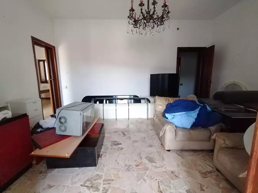 Immagine 9 di Casa bifamiliare in vendita  a Massa