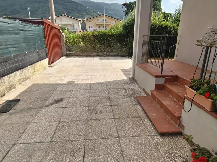 Immagine 5 di Casa bifamiliare in vendita  a Massa
