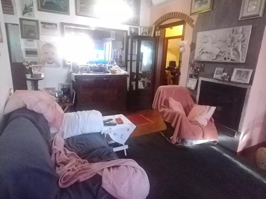 Immagine 16 di Casa bifamiliare in vendita  a Massa