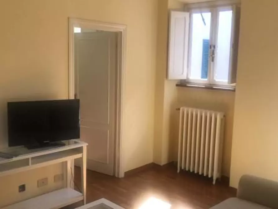 Immagine 12 di Mansarda in affitto  a Lucca