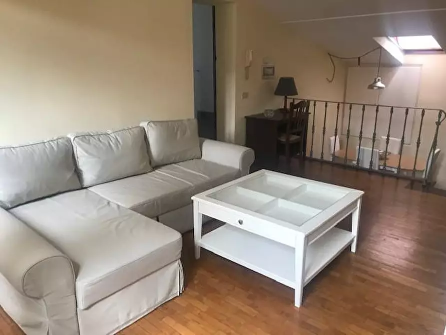 Immagine 2 di Mansarda in affitto  a Lucca