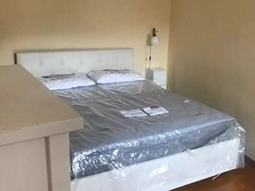 Immagine 9 di Mansarda in affitto  a Lucca