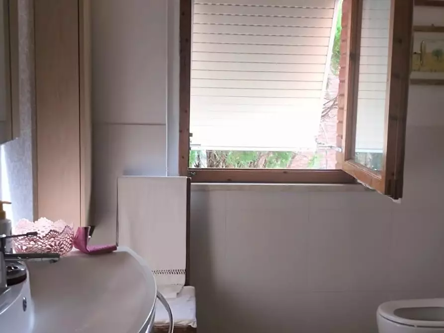 Immagine 8 di Appartamento in vendita  a Siena