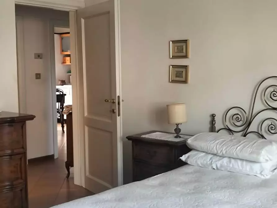 Immagine 3 di Appartamento in vendita  a Siena