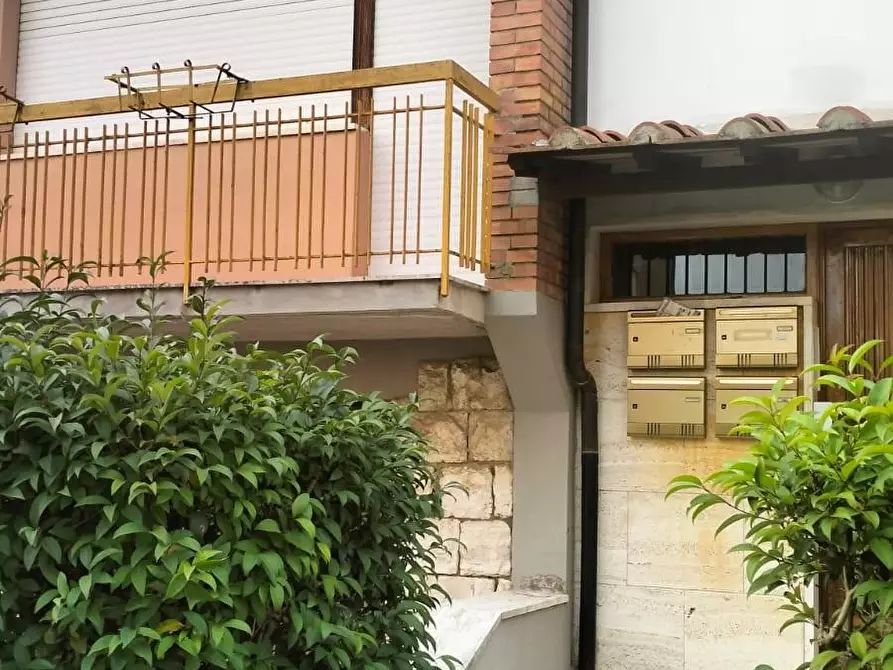 Immagine 6 di Appartamento in vendita  a Siena