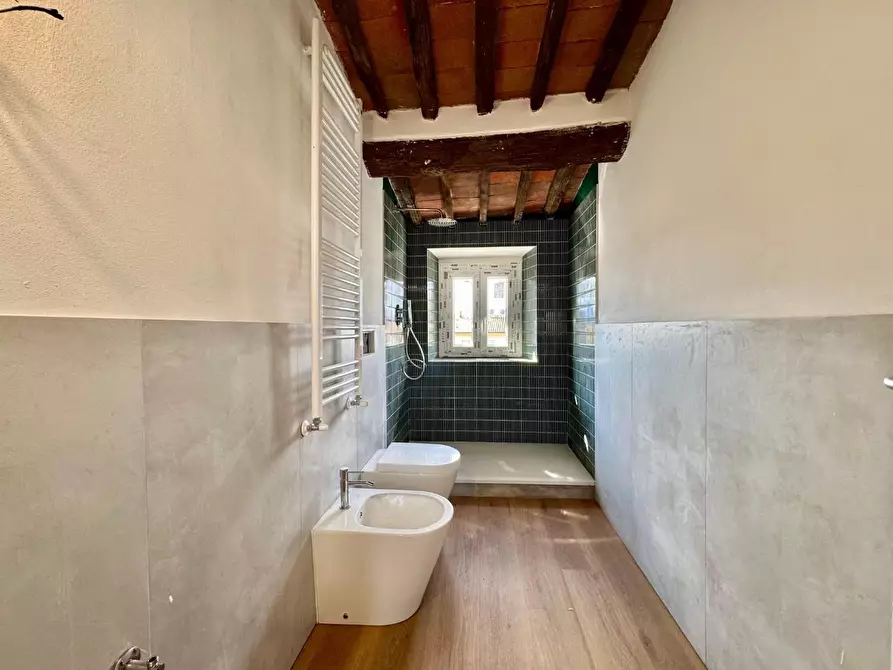 Immagine 19 di Villetta a schiera in vendita  a Lucca