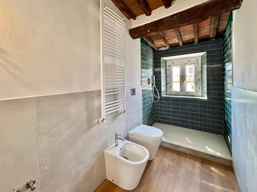 Immagine 18 di Villetta a schiera in vendita  a Lucca