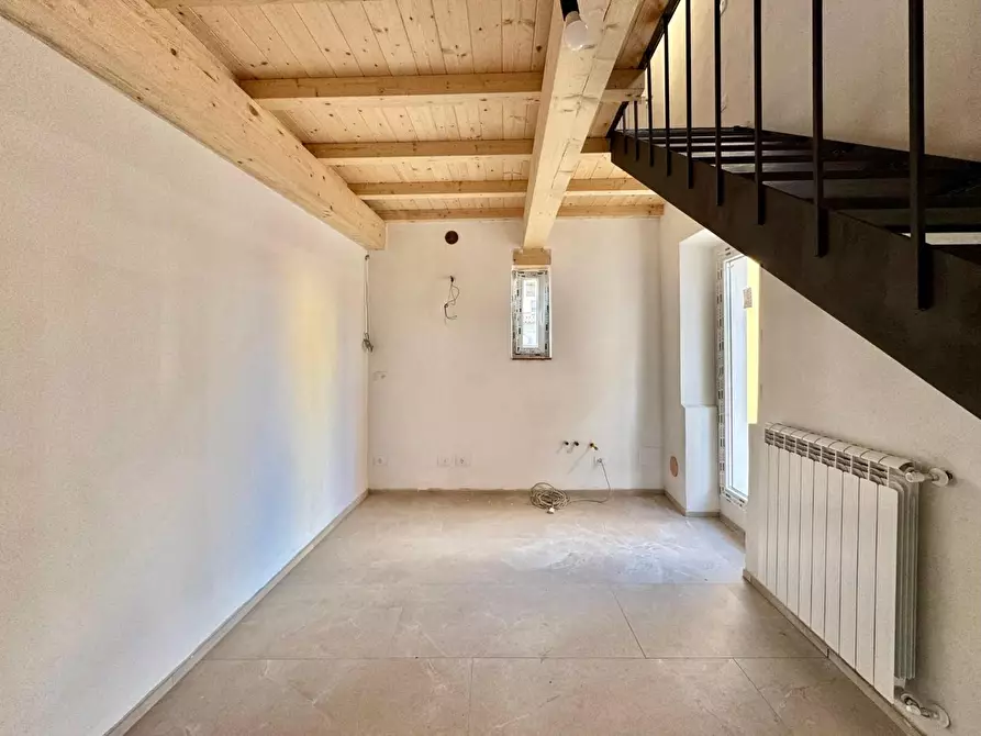 Immagine 4 di Villetta a schiera in vendita  a Lucca