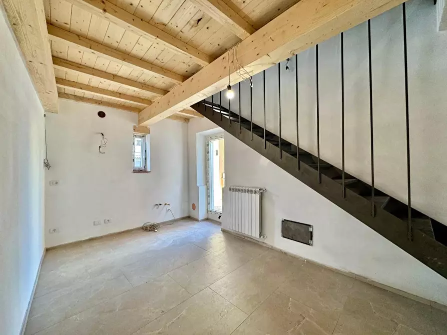 Immagine 5 di Villetta a schiera in vendita  a Lucca