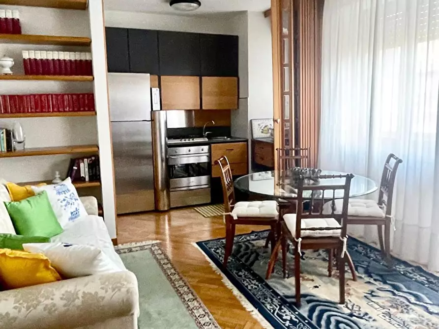 Immagine 13 di Appartamento in affitto  a Viareggio