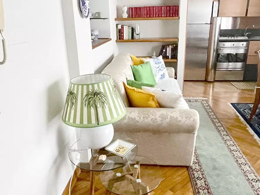 Immagine 4 di Appartamento in affitto  a Viareggio