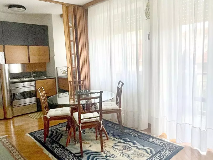 Immagine 14 di Appartamento in affitto  a Viareggio