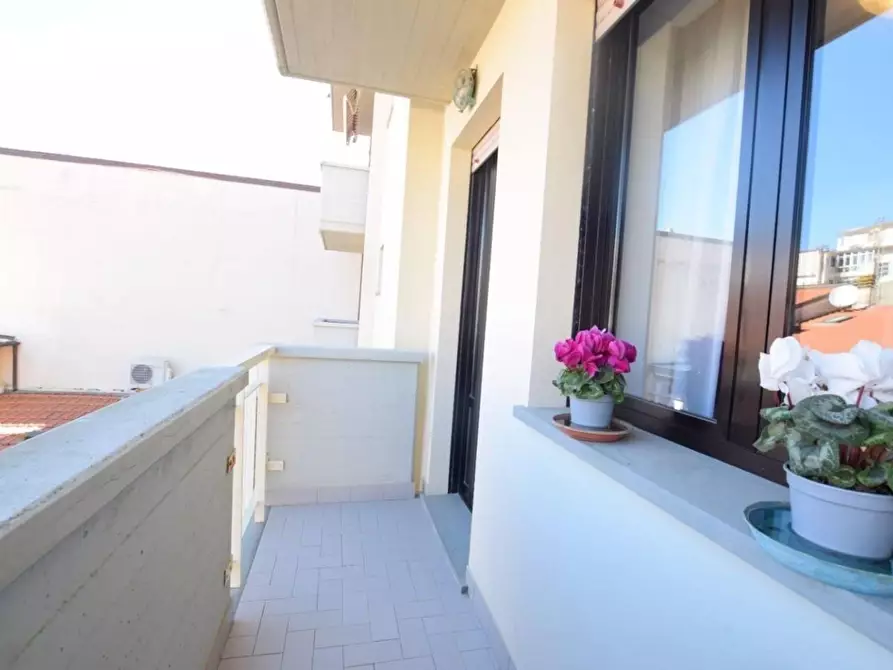 Immagine 19 di Appartamento in affitto  a Viareggio