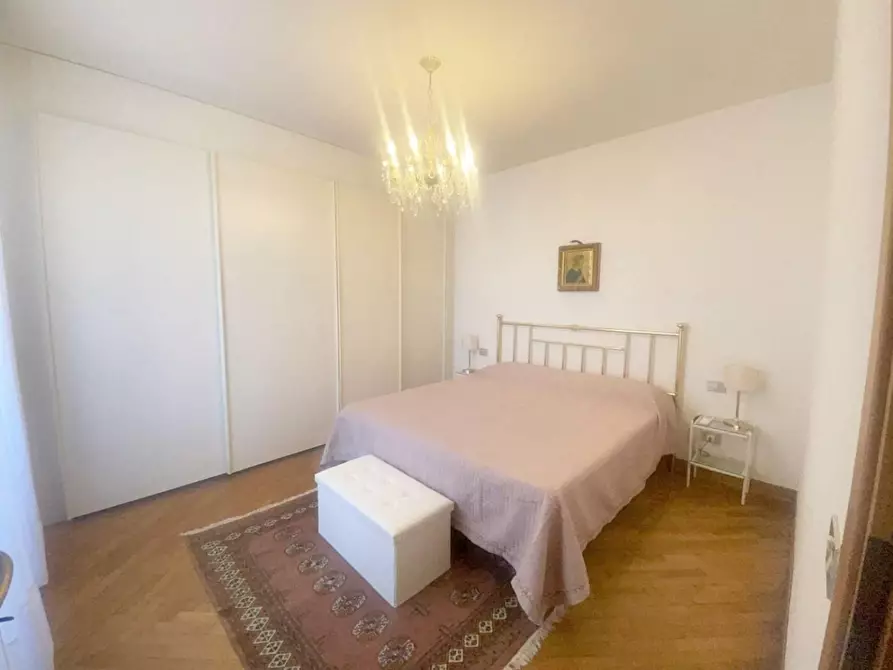 Immagine 25 di Appartamento in affitto  a Viareggio