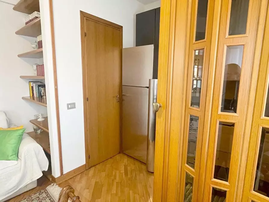 Immagine 22 di Appartamento in affitto  a Viareggio