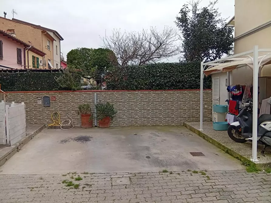 Immagine 4 di Terratetto in vendita  a Vecchiano