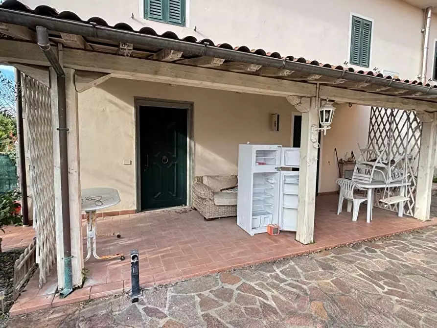 Immagine 2 di Casa indipendente in vendita  a Montecarlo