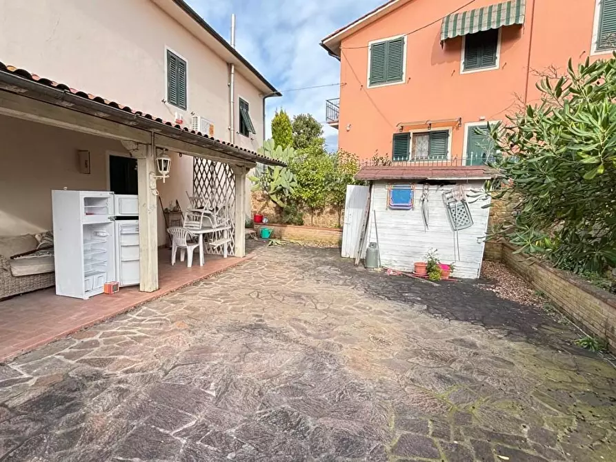 Immagine 12 di Casa indipendente in vendita  a Montecarlo