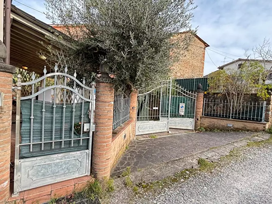 Immagine 4 di Casa indipendente in vendita  a Montecarlo