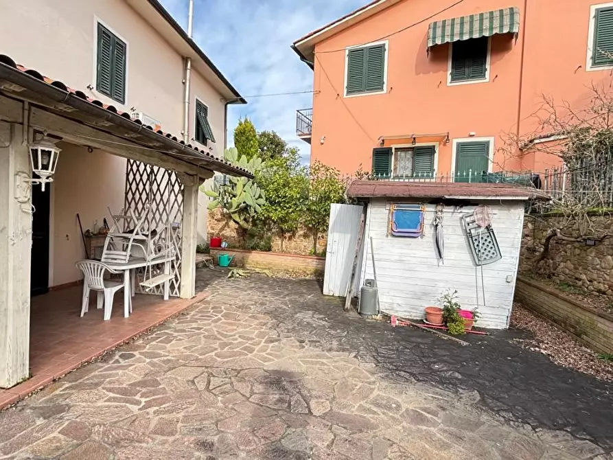 Immagine 3 di Casa indipendente in vendita  a Montecarlo