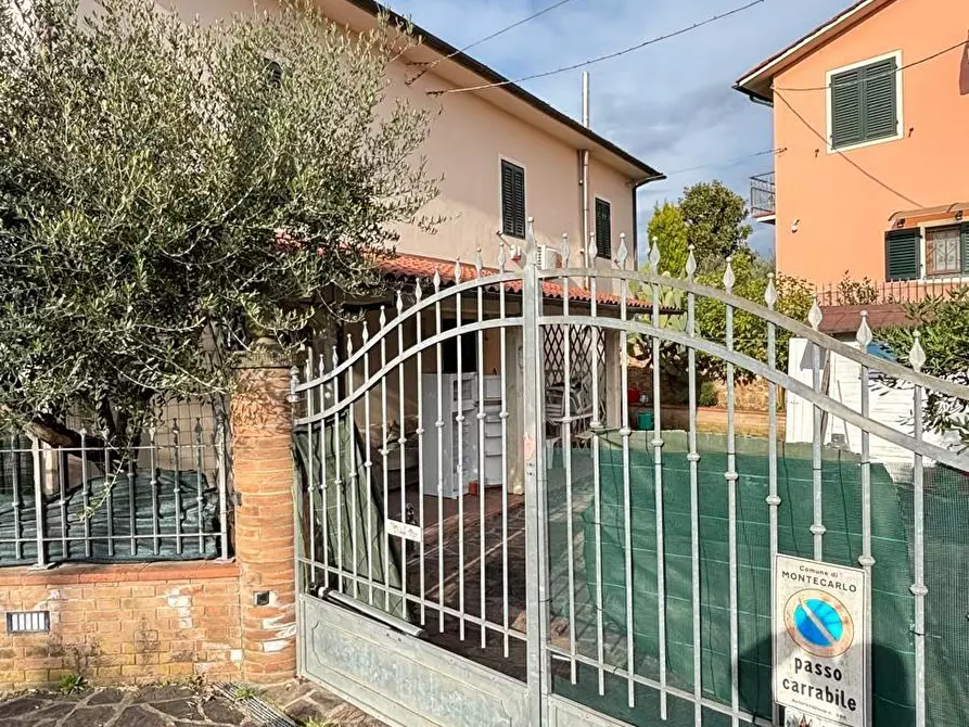 Immagine 42 di Casa indipendente in vendita  a Montecarlo