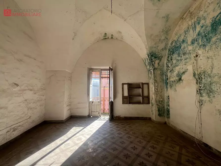 Immagine 41 di Palazzo in vendita  a San Donato Di Lecce