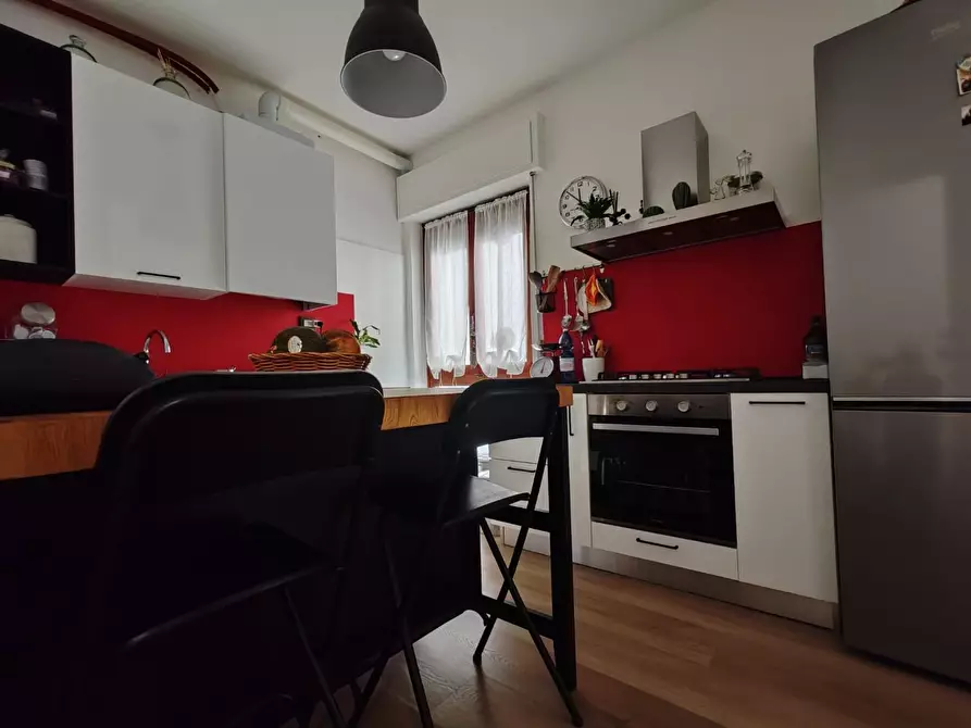 Immagine 21 di Appartamento in vendita  a Massa