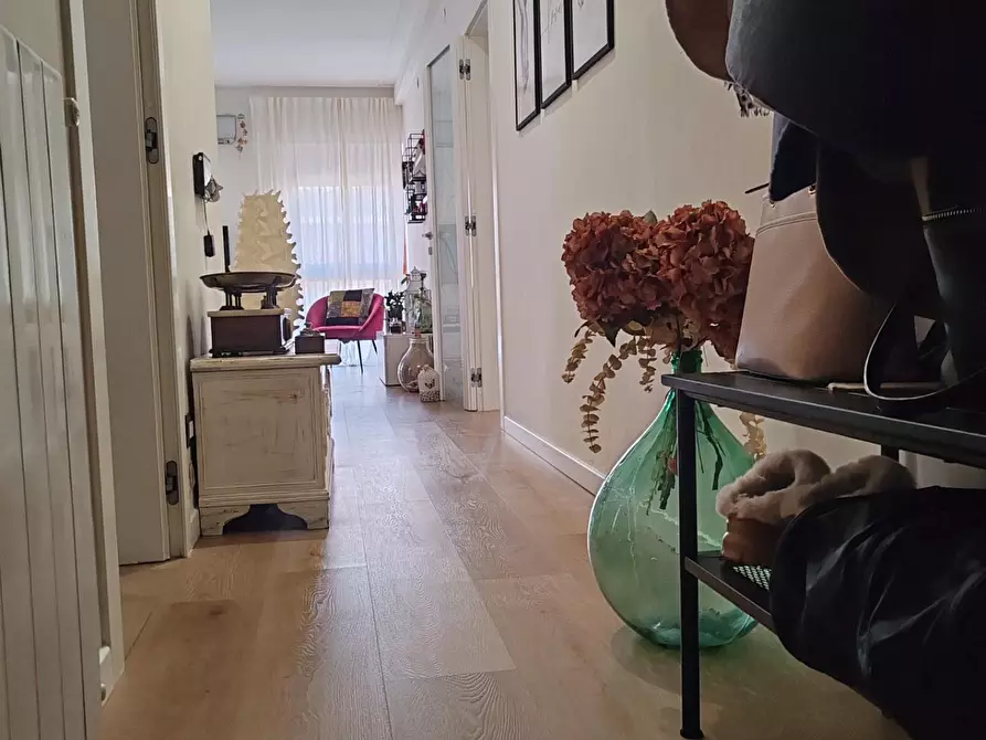 Immagine 22 di Appartamento in vendita  a Massa