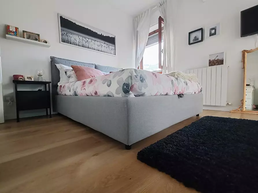 Immagine 12 di Appartamento in vendita  a Massa