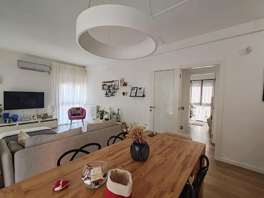 Immagine 6 di Appartamento in vendita  a Massa