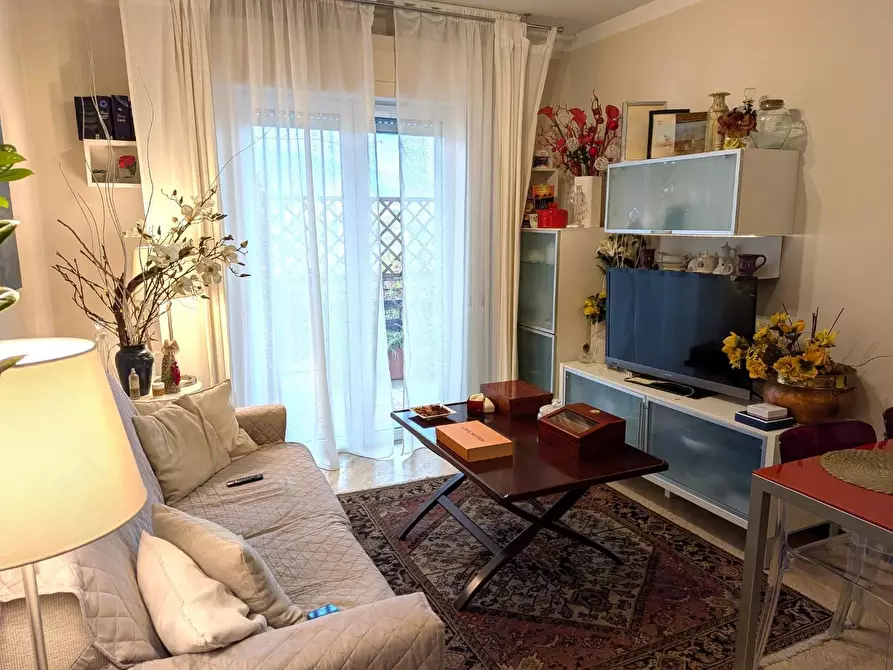 Immagine 1 di Appartamento in vendita  a Montignoso