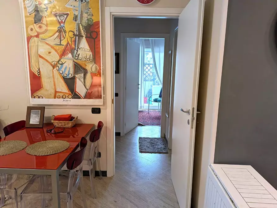 Immagine 3 di Appartamento in vendita  a Montignoso