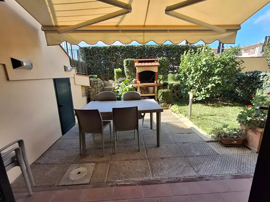 Immagine 17 di Appartamento in vendita  a Capraia E Limite