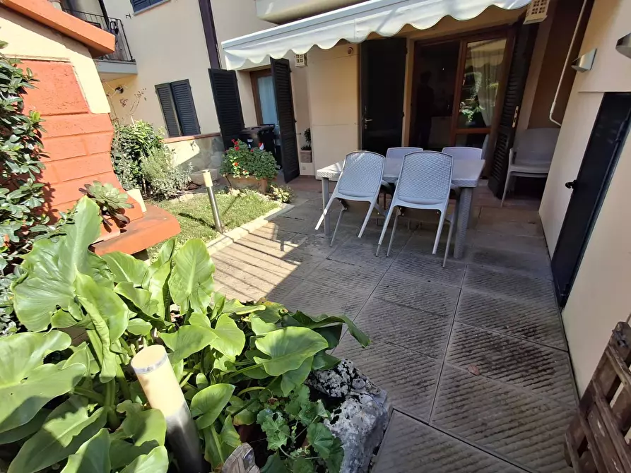 Immagine 20 di Appartamento in vendita  a Capraia E Limite