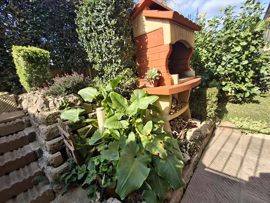 Immagine 19 di Appartamento in vendita  a Capraia E Limite