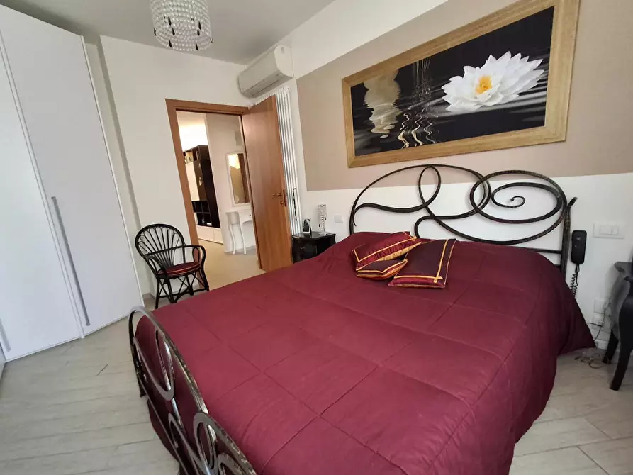 Immagine 9 di Appartamento in vendita  a Capraia E Limite