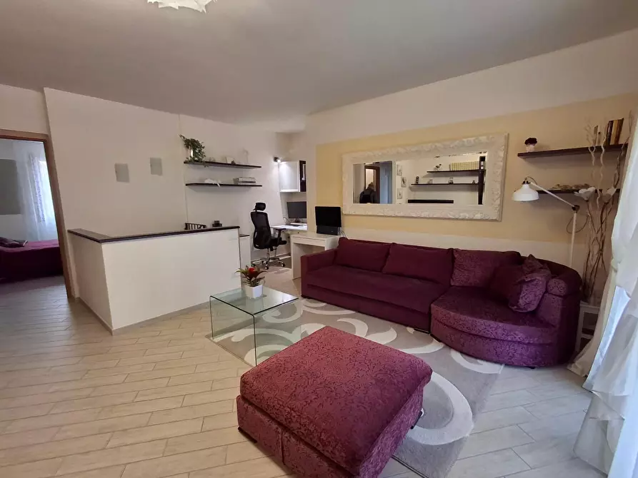 Immagine 3 di Appartamento in vendita  a Capraia E Limite