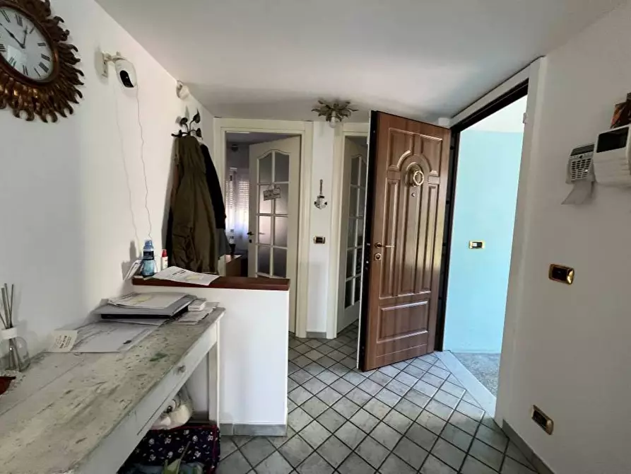 Immagine 15 di Appartamento in vendita  a Milano