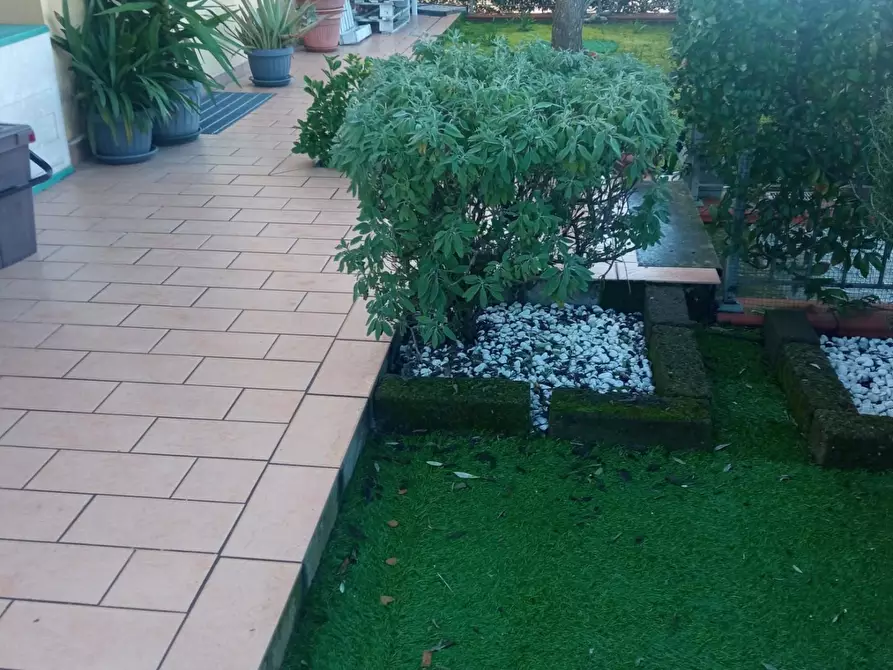 Immagine 17 di Appartamento in vendita  a Montopoli In Val D'arno