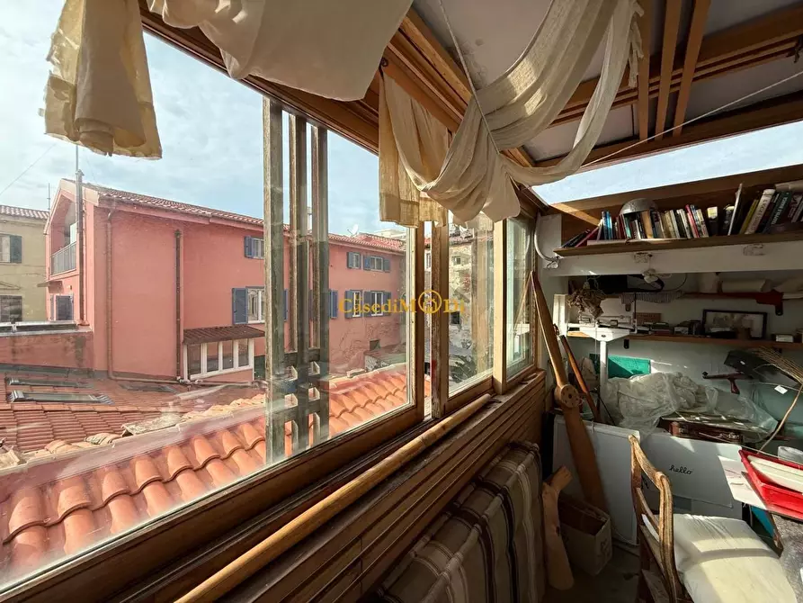 Immagine 13 di Appartamento in vendita  a Livorno