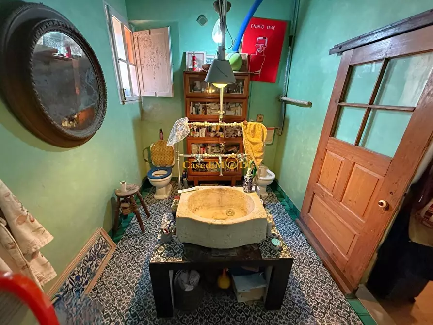 Immagine 37 di Appartamento in vendita  a Livorno