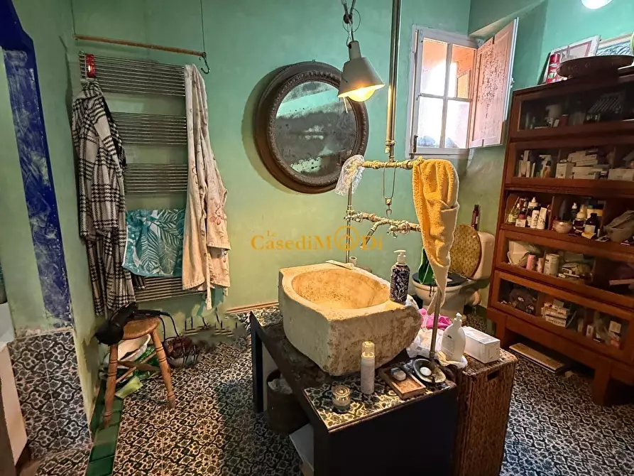 Immagine 35 di Appartamento in vendita  a Livorno