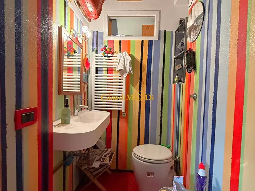 Immagine 27 di Appartamento in vendita  a Livorno