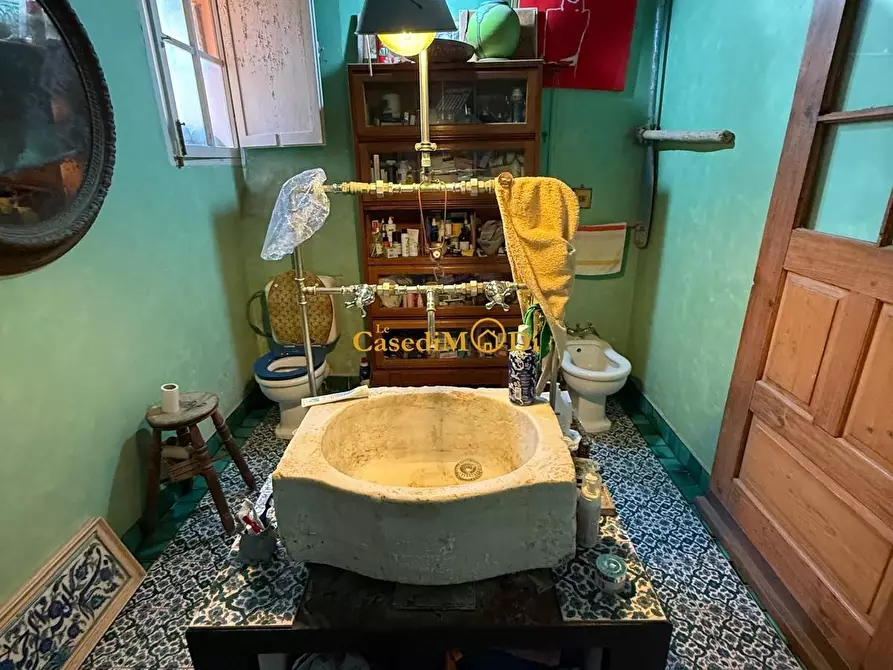 Immagine 41 di Appartamento in vendita  a Livorno