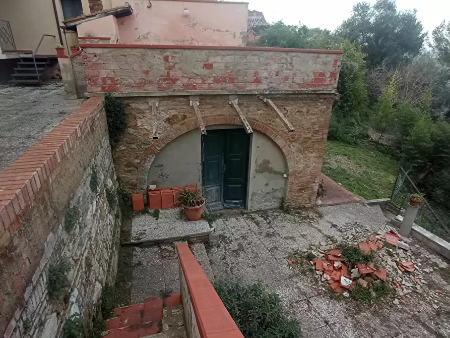 Immagine 34 di Appartamento in vendita  a Montopoli In Val D'arno