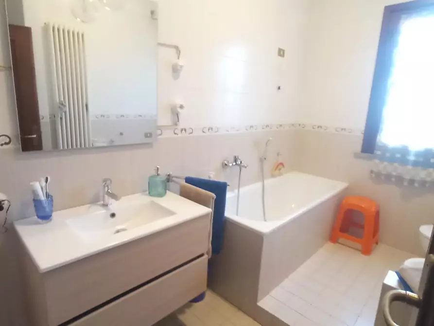 Immagine 23 di Appartamento in vendita  a Montopoli In Val D'arno